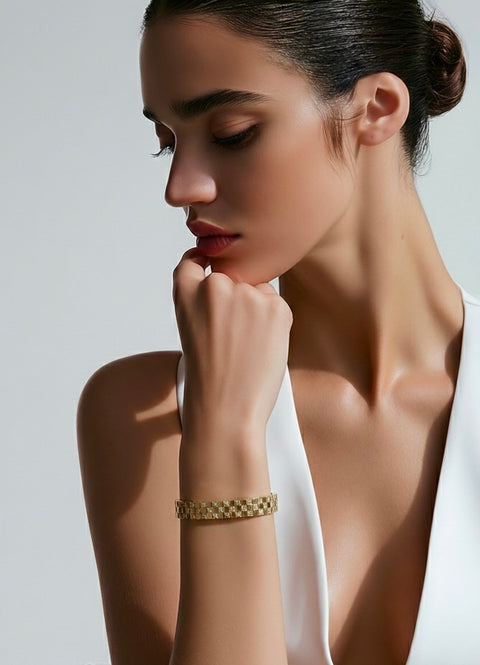 BG104G B.Tiff Gold Pavé Trellis Bangle Bracelet