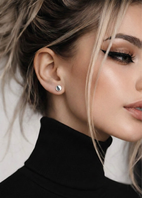 ER003WP B.Tiff High Polish Plain Round Stud Earrings