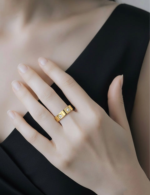 RG808G B.Tiff Gold 8-Stone Pave Ring