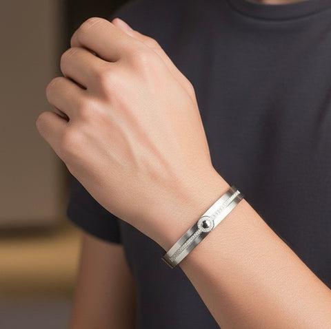 BG1010W B.Tiff Prosperity Bangle Bracelet