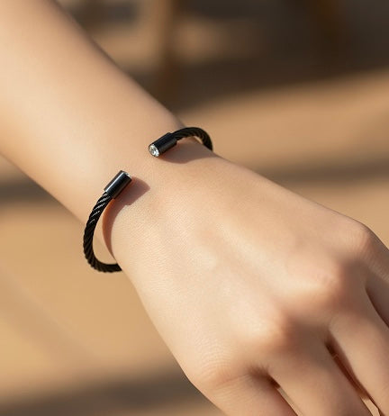 BG002B B.Tiff Classic Cable Black Bangle Bracelet