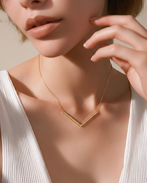 PT208G B.Tiff Gold Pavé Viva Pendant Necklace