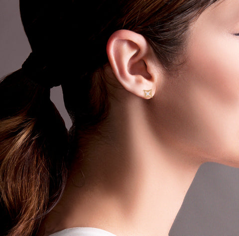 ER138G B.Tiff Gold Floro Earrings