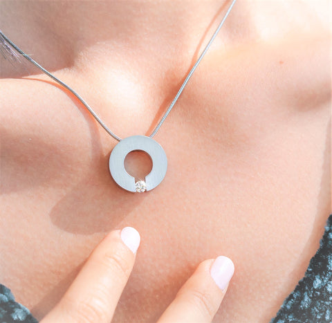 PT100W B.Tiff Malfinia Pendant