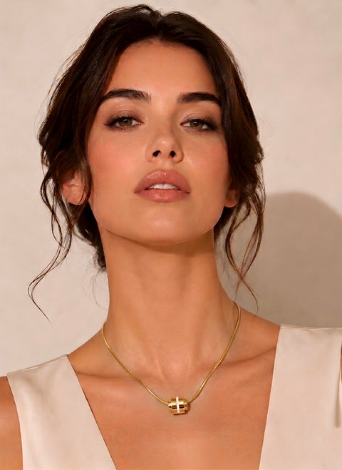 PT303GW B.Tiff Gold Bearing Pendant Necklace