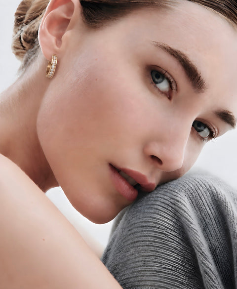 ER433RG B.Tiff Rose Gold Pavé 20-Stone Hoop Earrings
