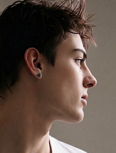 ER003BT B.Tiff Black Triangle Stud Earrings